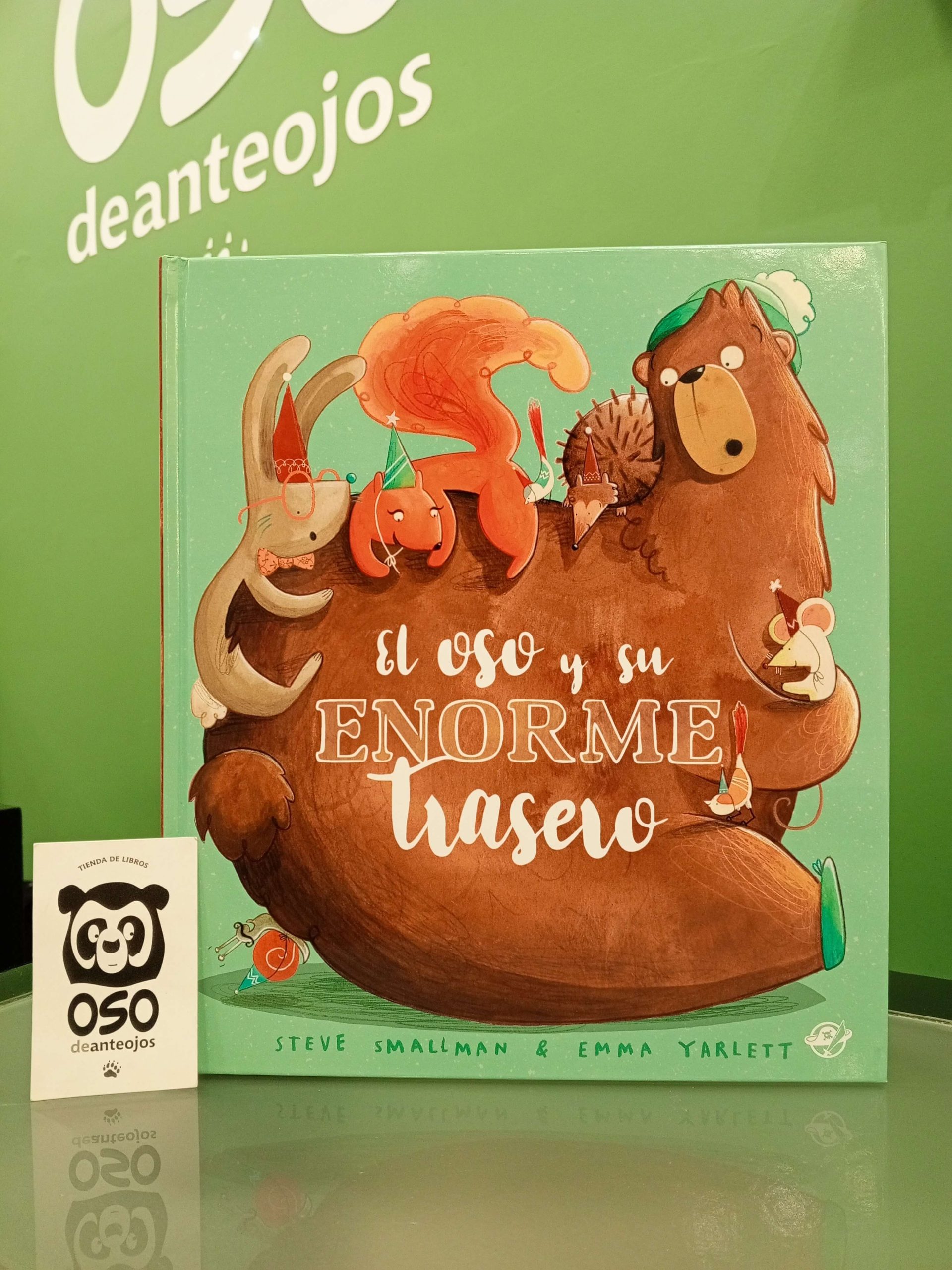 El oso y su enorme trasero